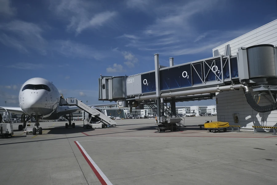 Why Airport Shuttle Services Are Ideal For Stress-free Travel Las Vegas NV Why Airport Shuttle Services Are Ideal For Stress-free Travel Las Vegas NV